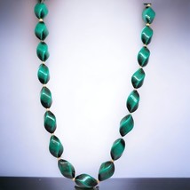 Artisan Ombre Effect Swirled Beaded Necklace Acrylic Green Shaded Black Beads - £6.07 GBP