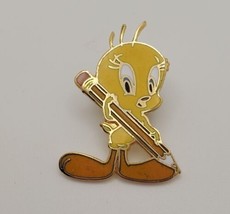 Tweety Bird With Pencil Warner Brothers 1999 Vintage Enamel Lapel Hat Pin - $16.63