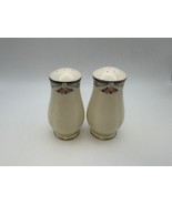 Lenox COUNTRY ROMANCE Salt &amp; Pepper Shakers - €111,13 EUR