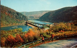 Postcard - &quot;Where Three States Meet&quot; - Harpers Ferry, West Virginia (B2) - £5.05 GBP
