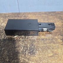 VEOLUX LIGHTING H TRACK LIVE END CONNECTOR TH29 IN BLACK NEW - $8.91