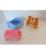 Mattel G8362 Dora Explorer Nursery playset Furniture 2004 3 pc - $9.85