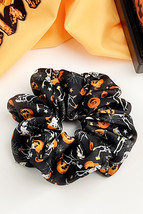 Black Halloween Pattern Print Hair Scrunchie - $52.28 MXN