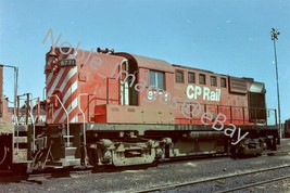 Canadian Pacific 8771 GE ES44AC Diesel Locomotive Canada 1 Color Negative 1970s - £4.09 GBP