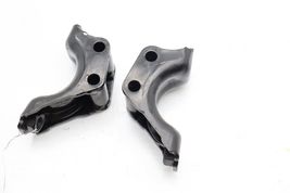 06-12 MERCEDES-BENZ W251 R350 FRONT SWAY BAR BRACKETS PAIR E0498 image 10