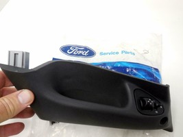 New Oem Ford Taurus Left Front Door Pull Handle E7DB5422667F Ships Today - £25.64 GBP