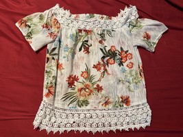 Love J Off Shoulder Floral Blouse with Crochet Trim Size M - $15.12