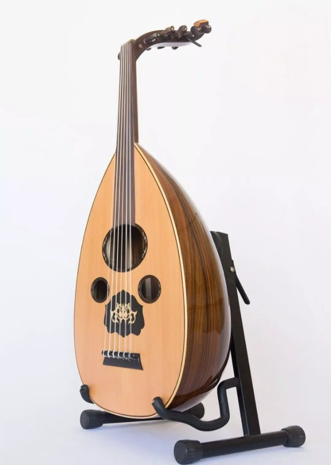 HIGH QUAYLTY OUD MADE BY MANSUR HAIDAR IRAQI STYLE OUD INSTRUMENT - $25,523.48 MXN