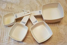 PILLSBURY PLASTIC MEASURING CUPS image 2
