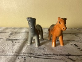 vintage bay horses salt and pepper shakers - £11.94 GBP