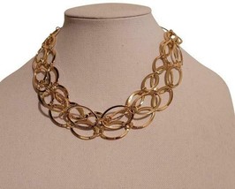 Daisy Fuentes Gold Tone Oval Necklace - $91.49 MXN
