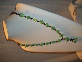 Southwest American Style Beaded Necklace Green Howlite Nuggets Black Silver - £11.73 GBP