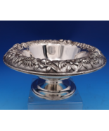 Repousse by Kirk Sterling Silver Fruit Bowl #229F 4 3/8&quot; x 9&quot; 17.7 ozt. ... - $17,693.05 MXN