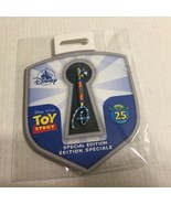 New Disney Pixar Toy Story 25th Anniversary Special Edition Key 2&#39;&#39; Key Pin - $281.03 MXN