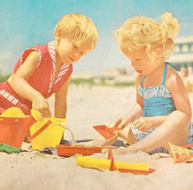 1960 Esso Gasoline &amp; Oil Company Research Advertisement Beach Toys DWII27 - $29.99
