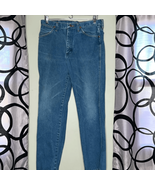Wrangler straight leg denim jeans size 34 x 30 - $24.12 CAD