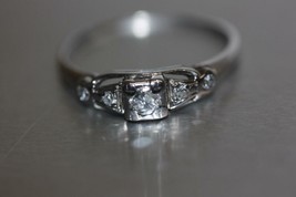 14 Karat White Gold vintage Engagement ring with Diamonds Thin band Pave - £258.58 GBP