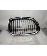 BMW 51 11 7 184 152 Front Grille Grill Right RH  OEM NOS - $2,553.41 MXN