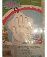 Very Merry Christmas plaster casting for kids - $355.25 MXN