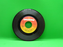 Ebony And Ivory/Rainclouds Paul Mccartney Stevie Wonder 45 Columbia Records - £3.09 GBP