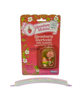 VINTAGE STRAWBERRYLAND MINIATURES STRAWBERRY SHORTCAKE w CUSTARD BERRY CYCLE NEW - $6,099.41 MXN