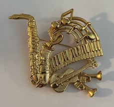 Vintage Goldtoned Musical Instruments Notes Brooch Pin Jewelry New Orleans - $264.43 MXN