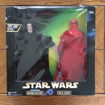 Star Wars - Action Collection: Electronic Emperor Palpatine &amp; Royal Guar... - £59.01 GBP