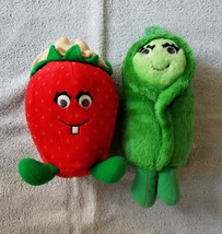 Del Monte Country Yumkin Plush Stuffed Sweetie Pea &amp; Country Strawberry 1982 - £12.09 GBP