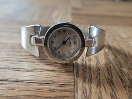 Sutton Silver Tone Bracelet Watch Slip On 0.75&#39;&#39; Face, Vintage - €17,11 EUR