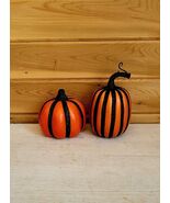 Halloween Pumpkins Glitter Plastic Lot of 2 Fall Decorations - $363.37 MXN