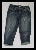 Fashion Bug Distressed Stretch Crop Jeans Capris Size 6 30&quot; x 20&quot; - $14.84