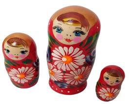 3pcs Hand Painted Russian Nesting Doll Red Floral Decor w/White Flowers - $24.21 CAD