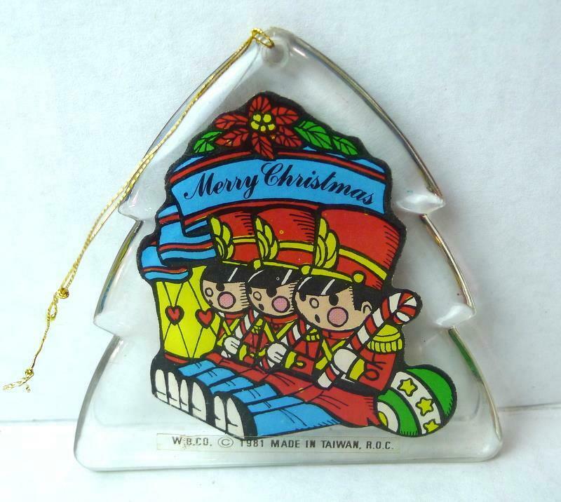 Acrylic Shaped Ornament Tree with Toy Soldiers MERRY CHRISTMAS 1981 VTG - $9.89