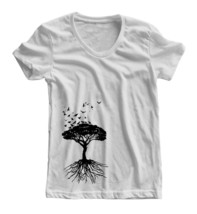 TREE OF LIFE  Casual Graphic Tee Fashion T-shirt - $15.00