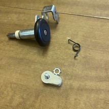 Singer 7422 Sewing Machine Replacement OEM Part Bobbin Winder - $15.30