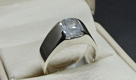 925 Sterling Silver 5ct .White Sapphire Gemstone Solitaire Signature Man&#39;s Ring - £142.44 GBP
