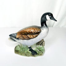 Shafford Bird Collection Canada Goose Figurine Japan Signed 5.5” H x 6” W - $15.14