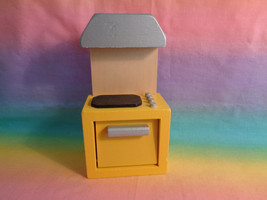 KidKraft Wooden Dollhouse Furniture Yellow Replacement Kitchen Sink / Stove - $9.25