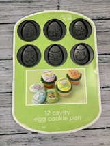 NEW Wilton Easter Egg 12 Cavity Cookie Pan Bunny Rabbit, Flowers, Butterfly - £8.53 GBP