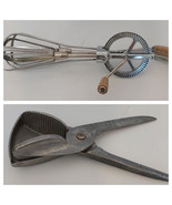 Vintage 9 In Ebaloy Juicer wood handle Tourner &amp; Seymour Egg Beater set ... - $39.78 CAD