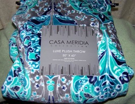 Casa Merida Collection Medium Gray with Floral Design Plush Throw 50&quot;x 6... - $304.57 MXN
