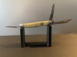 WW2 Era Remington Bone Handled 3 Blade Pocketknife - 1940&#39;s - $60.00