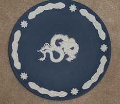 Wedgwood Millennium Year of the Dragon Plate - £114.33 GBP