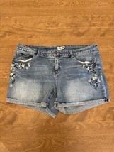 Royalty For Me Womens Mid Rise Cut Off Embroidered Denim Blue Jean Short... - $14.85