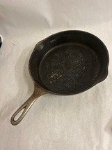 Wagner Ware Stylized Logo #8, 10-1/2&quot; Cast Iron Skillet 1058 - $49.49
