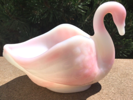 Fenton ROSALINE Pink Swan Logo Marked 3 1/2” Tall x 4 3/8” long - £26.10 GBP