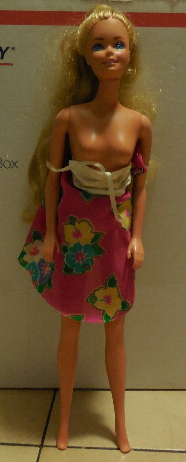 Primary image for Mattel Barbie doll Blonde #8