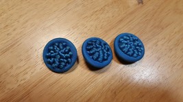 Vintage Cloth Coat Buttons Large with strange inlay - £6.21 GBP