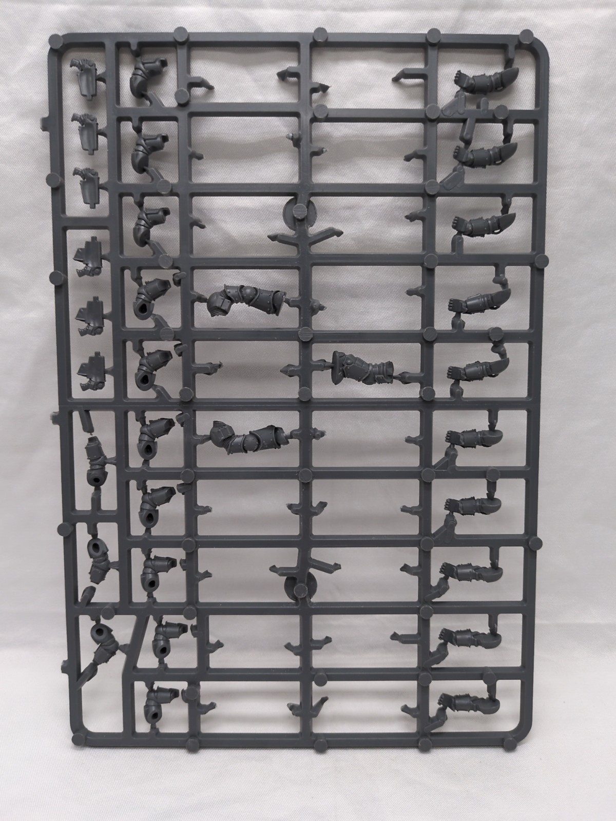 *Incomplete* Warhammer 30k Sprue Arms Guns Legs  - $24.74