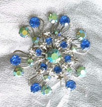 Classic Iridescent Blue Rhinestone Silver-tone Snowflake Brooch 1950s vintage 2&quot; - £15.38 GBP